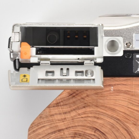 Nikon Coolpix S6100 Digital Camera 16.0MP 7x Optical Zoom HD Video 64GB SD Card - Picture 9 of 16